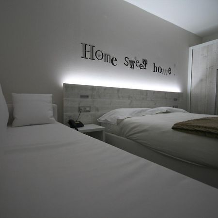 Hotel Garni Villa Maria Riva del Garda Luaran gambar
