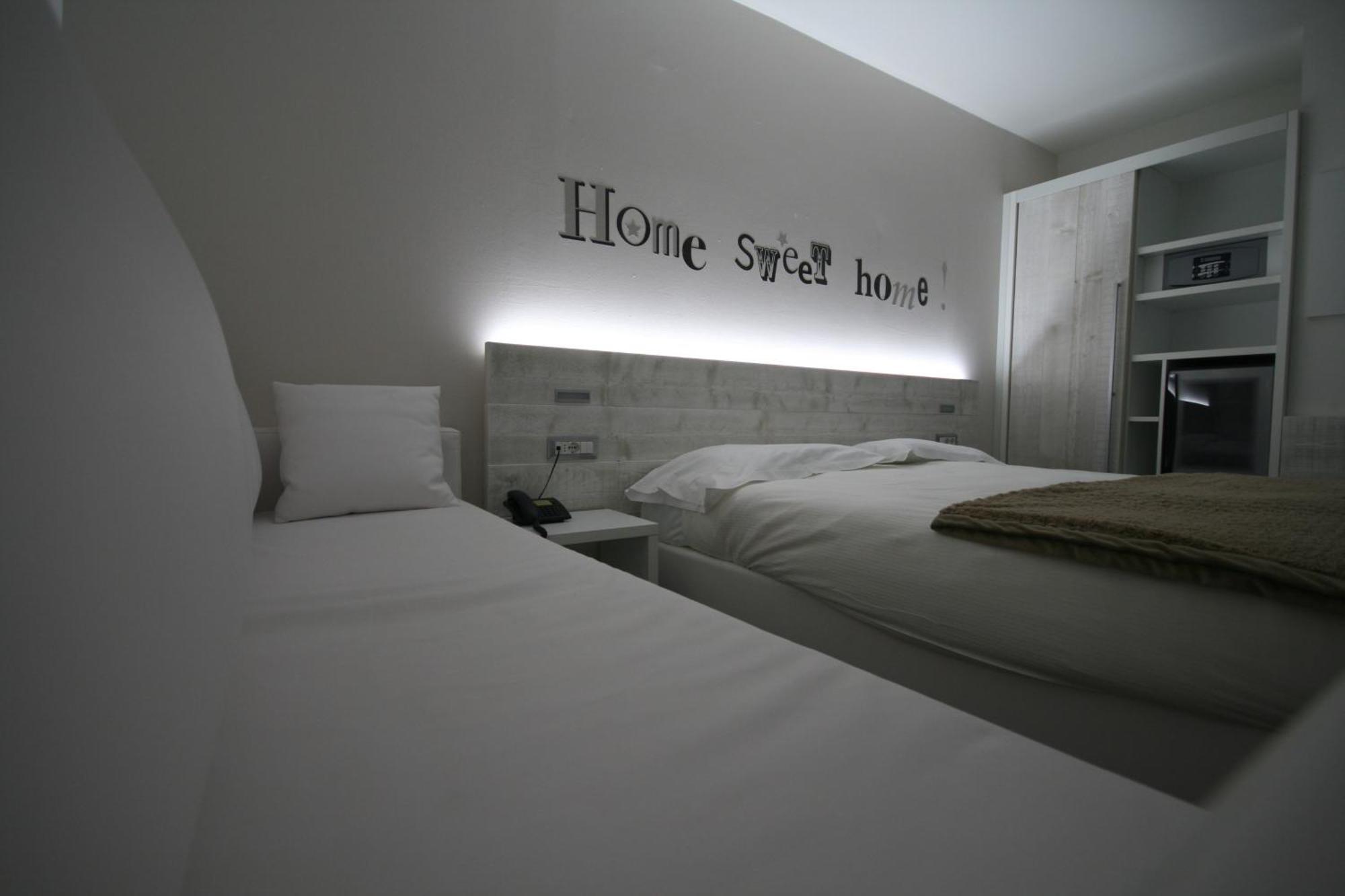 Hotel Garni Villa Maria Riva del Garda Luaran gambar