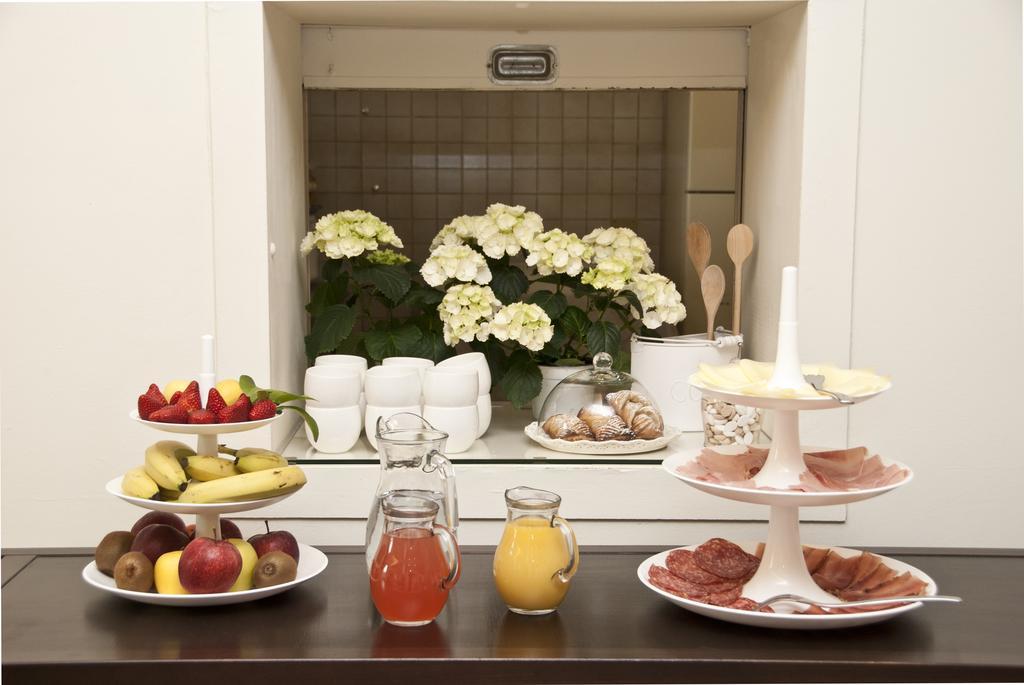 Hotel Garni Villa Maria Riva del Garda Luaran gambar